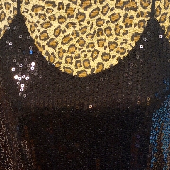 Maite Perroni Sequined Camisole Top Size:M Color:Black - Picture 4 of 10